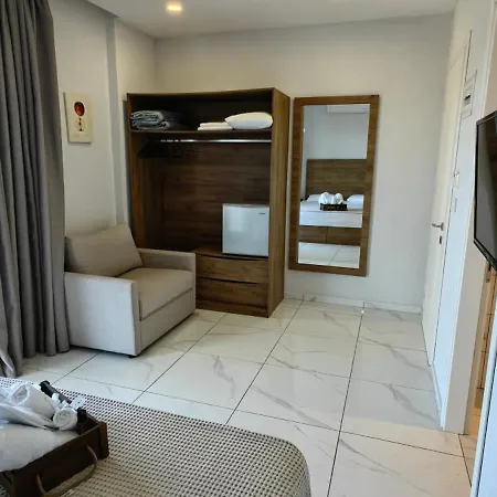 Topaz Three * سيفيري