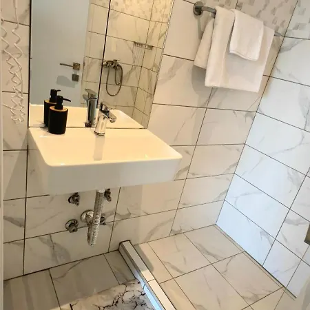 Topaz Three * シビリ