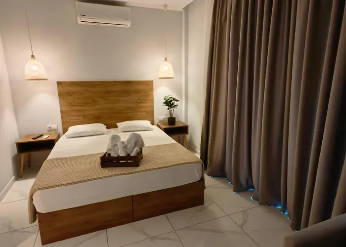 Hotel Topaz Three